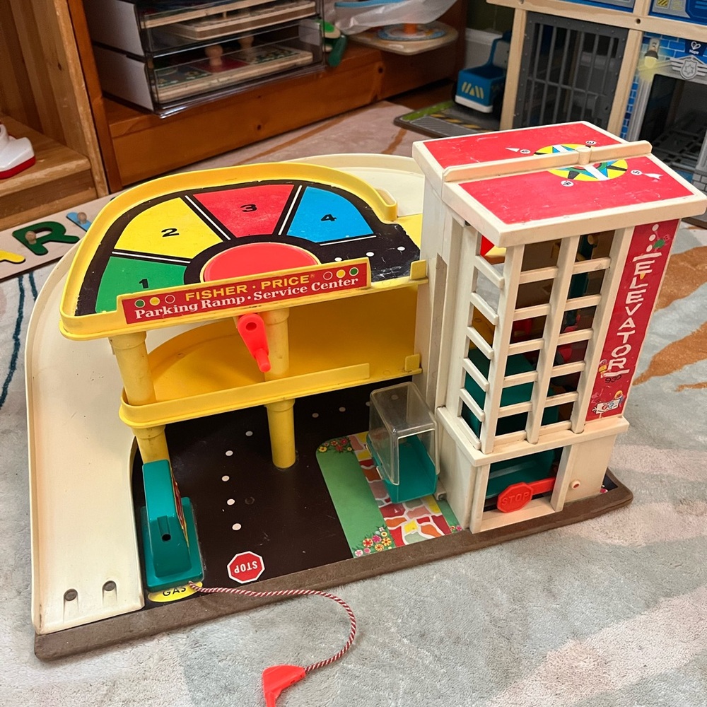 1970s vintage Fisher-Price Little People Action Garage